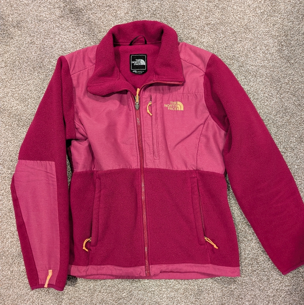The North Face Denali Berry Pink Fleece Jacket Size Medium